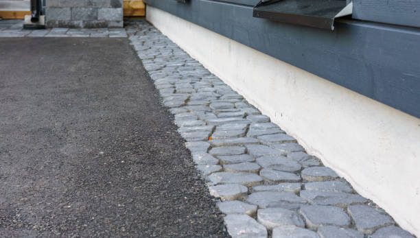 Best Local Driveway Pavers  in Momence, IL